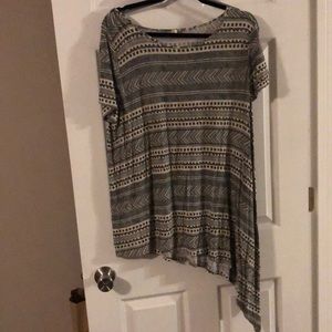 Uneven hem top